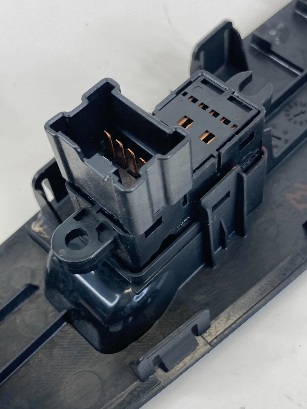 2007-2011 Nissan Altima Rear Left Side Door Window Switch w/ Bezel 25411-JA00A