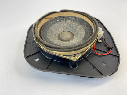 1996-2002 TOYOTA 4RUNNER REAR RIGHT SIDE DOOR AUDIO SPEAKER 86160-35110 OEM