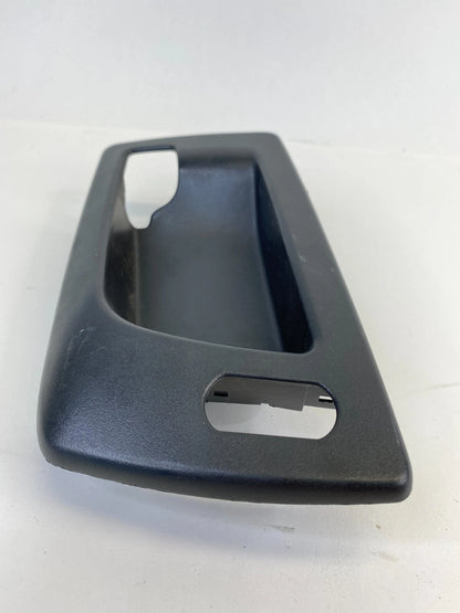04-06 CADILLAC SRX 03-07 CTS FR LEFT DOOR INNER HANDLE BEZEL TRIM OEM 25752963