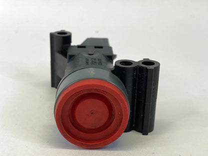 2004-2008 FORD F-150 FIRST INERTIA FUEL PUMP SHUT-OFF SWITCH BUTTON 5L1T-9341-AA