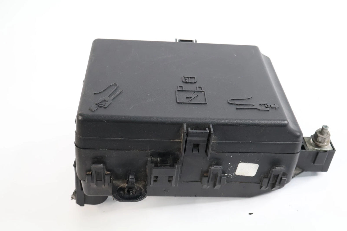 2011-2014 CHRYSLER 300 DODGE CHARGER ENGINE FUSE BOX RELAY BLOCK 68081201AB
