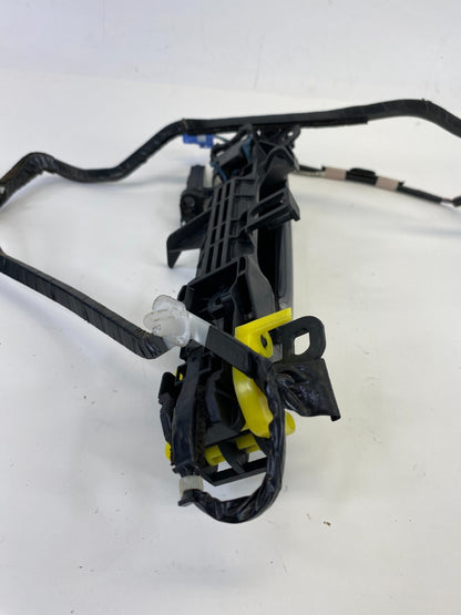 2010-2015 Toyota Prius Front Right Side Outer Exterior Door Handle 89746-47040