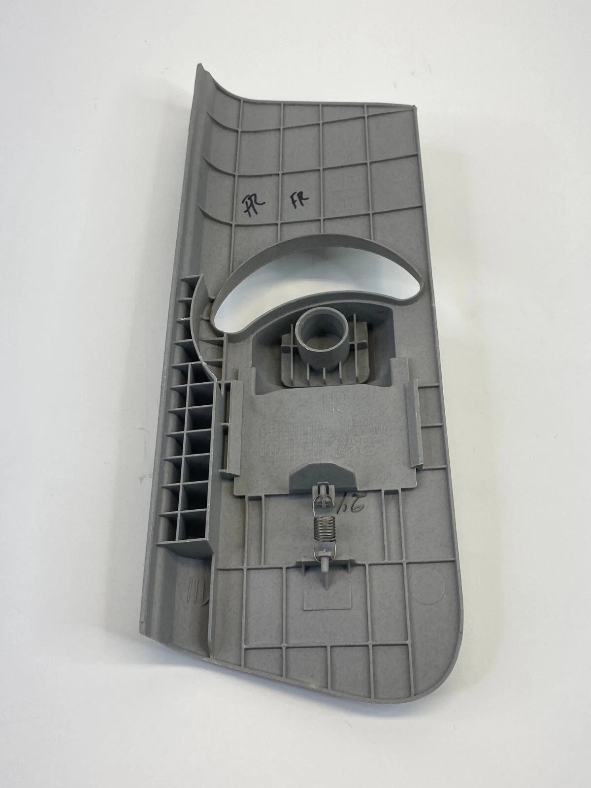 11-16 HYUNDAI ELANTRA SEDAN RIGHT B PILLAR SEAT BELT ADJUSTER COVER 85843-3Y000