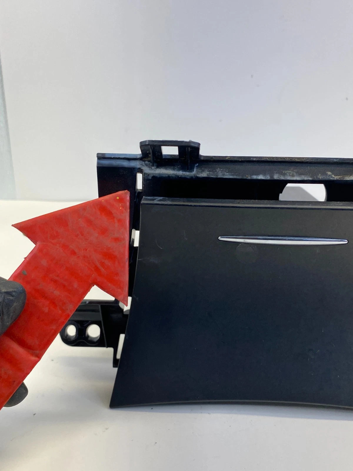 2010-2013 SUZUKI KIZASHI CENTER CONSOLE ASHTRAY ASH TRAY COMPARTMENT STORAGE OEM