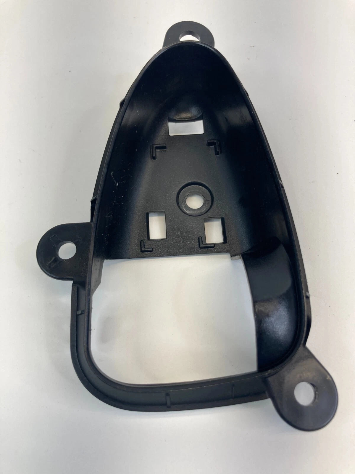 07-11 TOYOTA CAMRY FRONT RIGHT SIDE INNER DOOR HANDLE COVER BEZEL 69277-06030