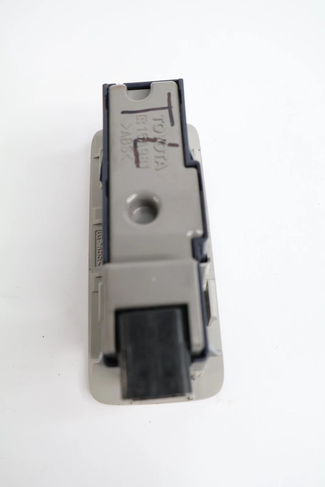 2011-2014 TOYOTA SIENNA REAR LEFT SIDE 3RD ROW POWER FOLD SEAT CONTROL SWITCH