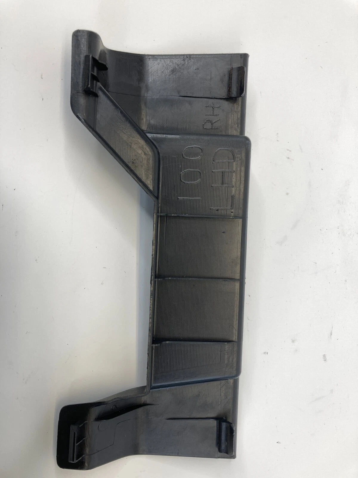 2007-2013 MITSUBISHI OUTLANDER FRONT RIGHT SIDE B PILLAR LOWERTRIM COVER OEM