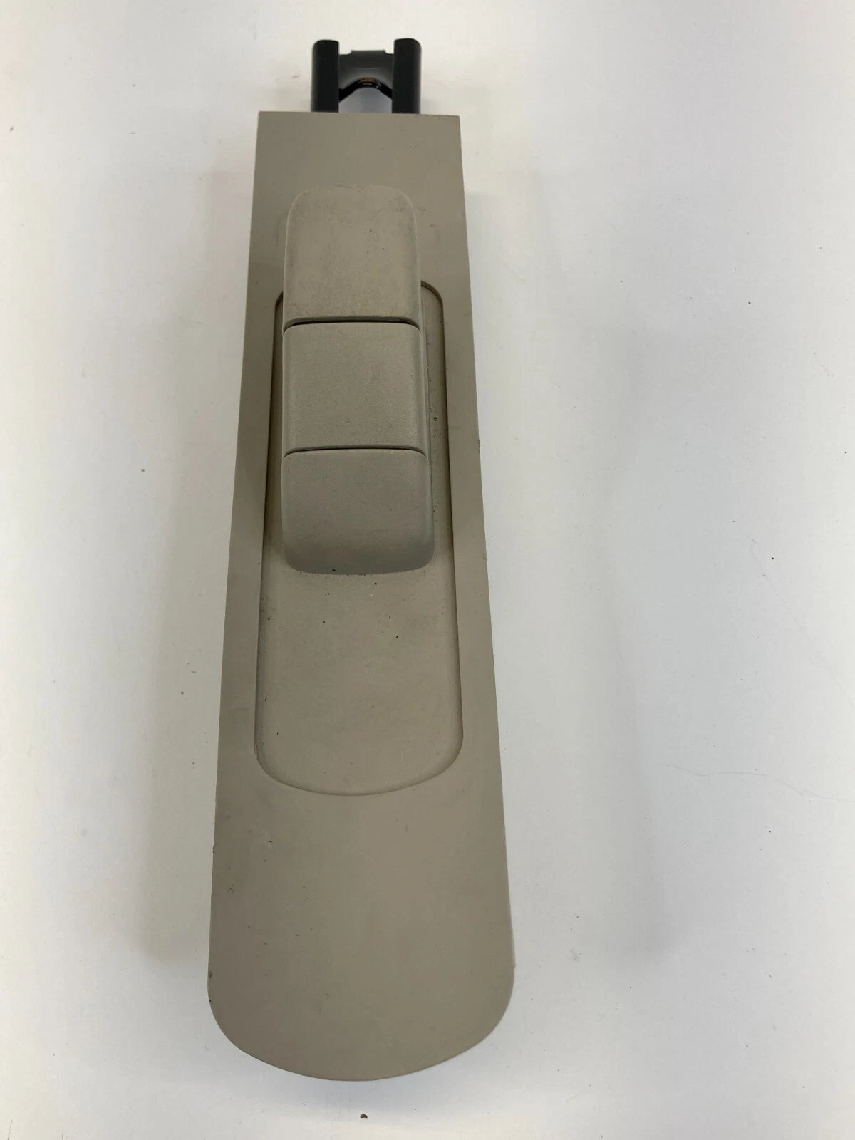 14-19 FORD FIESTA FRONT LEFT DRIVER SIDE SEAT BELT HEIGHT ADJUSTER 34062335B OEM