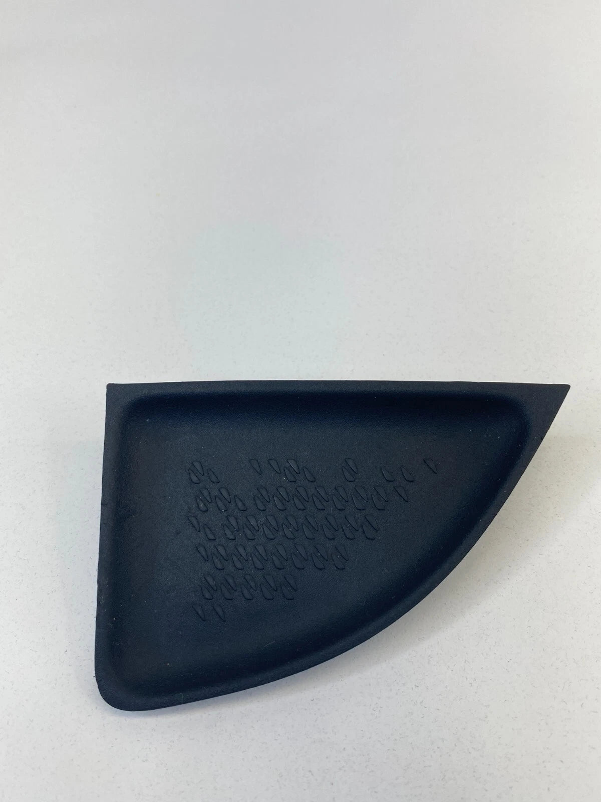 2013-2016 DODGE DART REAR RIGHT DOOR PULL RUBBER COVER MAT 1SW00TRMAA