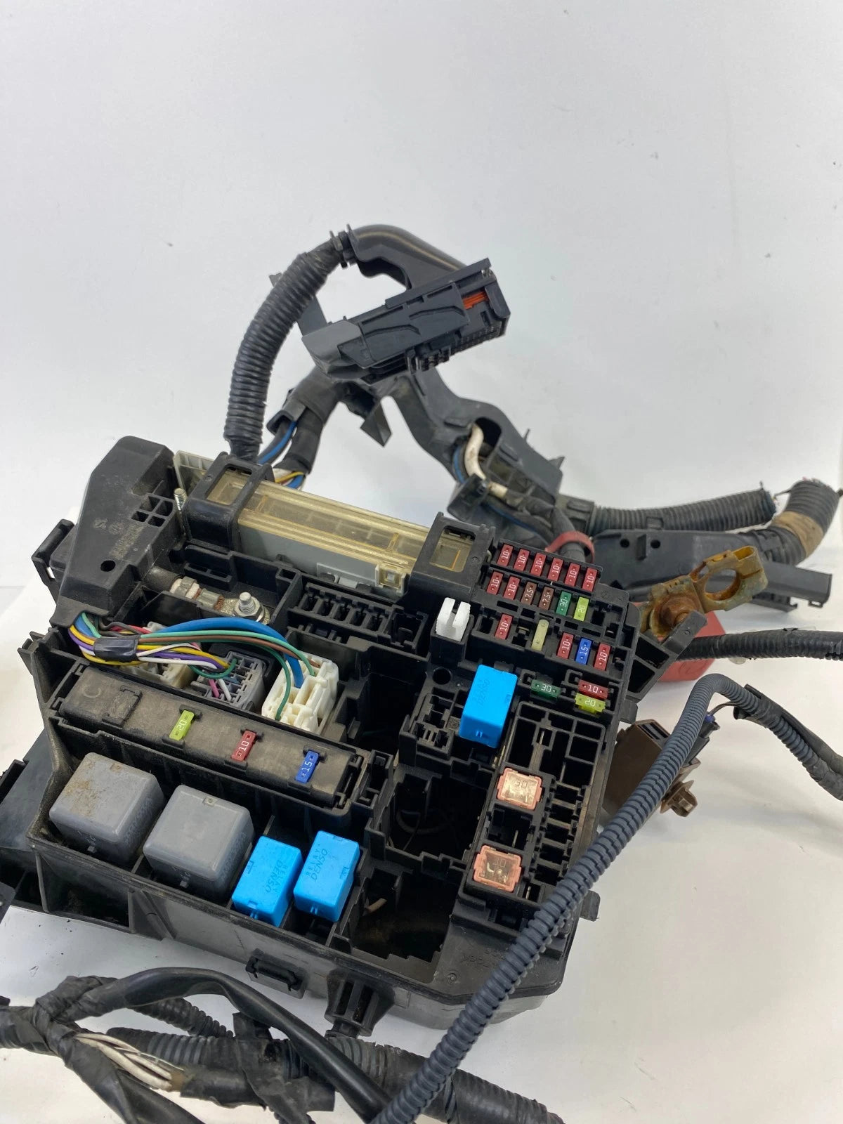 2009-2013 Toyota Corolla M/T Engine Compartment Fuse Box Fusebox Junction Block