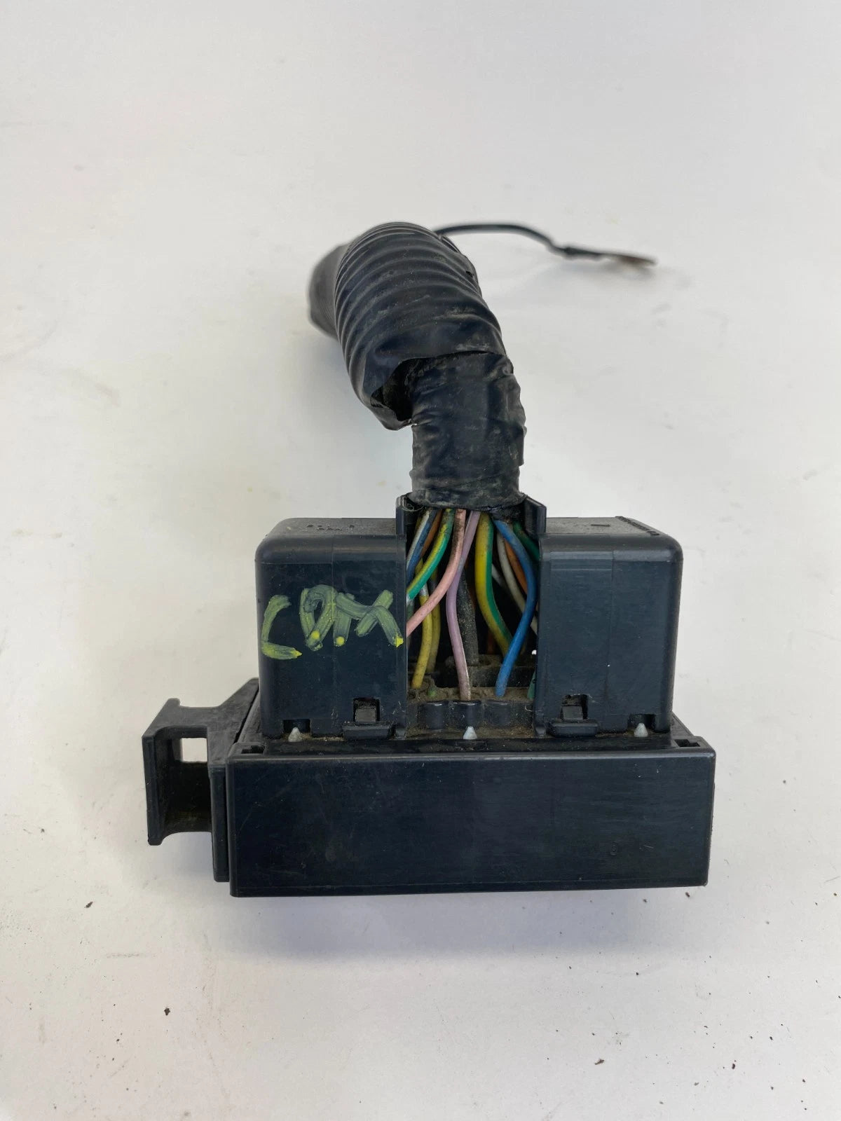 2000-2002 ISUZU TROOPER ANTI LOCK BRAKE ABS PUMP CONNECTOR PLUG PIGTAIL OEM