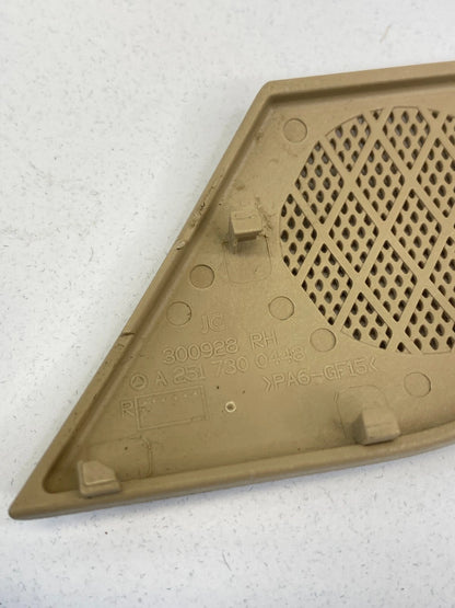 06-12 MERCEDES-BENZ R350 REAR RIGHT DOOR TWEETER SPEAKER GRILLE COVER 2517300448