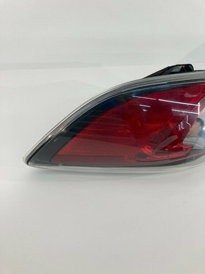 2010 2011 2012 2013 Mazda 3 Sedan Right Passenger Tail Light Outer Taillight