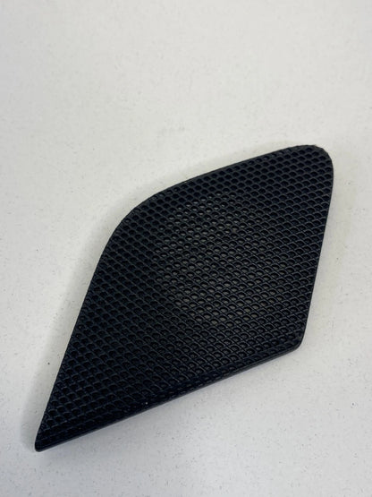 06-12 MERCEDES-BENZ R350 REAR RIGHT DOOR TWEETER SPEAKER COVER GRILL A2517300448