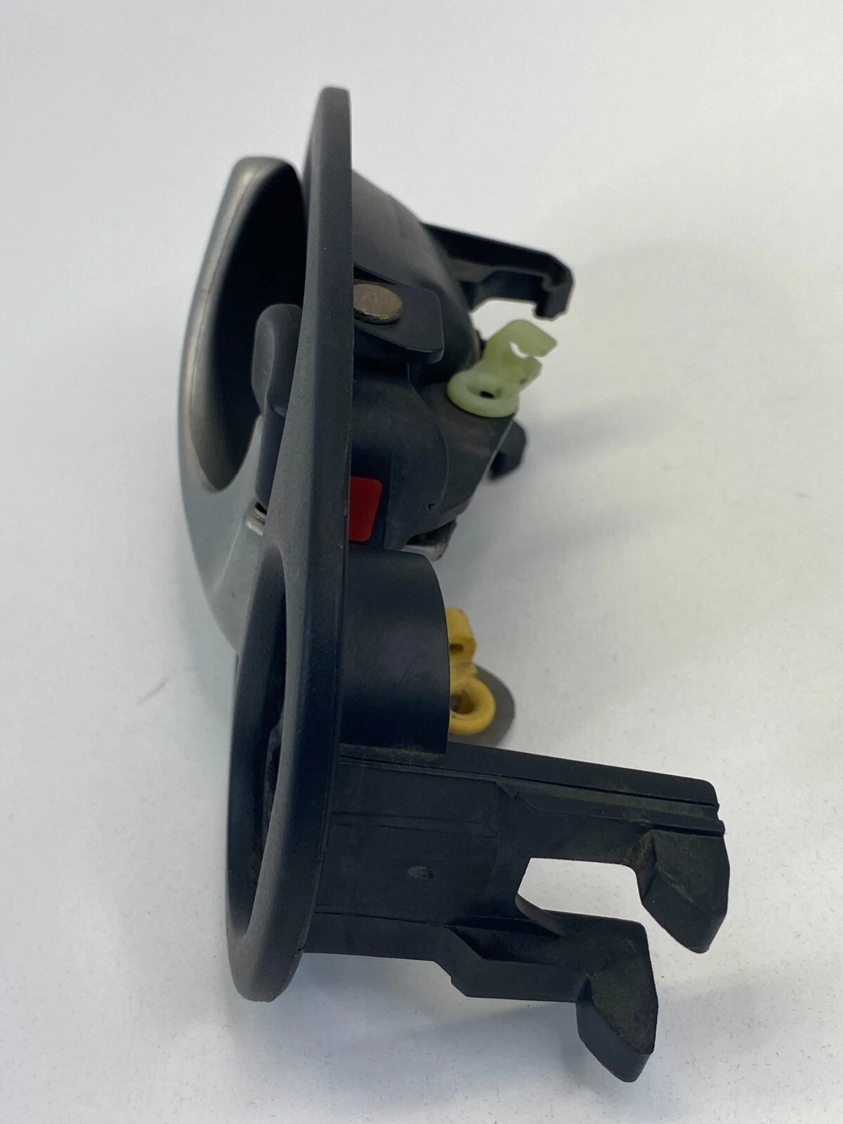 2002-2005 SATURN VUE REAR RIGHT SIDE INNER INTERIOR DOOR HANDLE 22710829 OEM