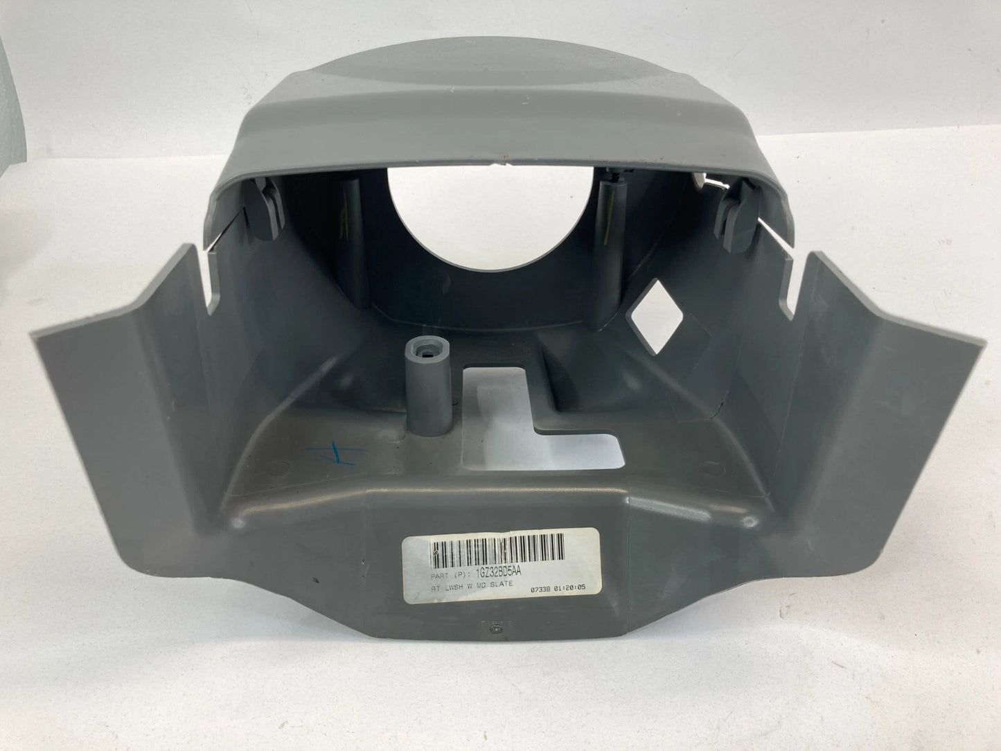08-10 CHRYSLER TOWN & COUNTRY STEERING COLUMN COVER BEZEL TRIM SHROUD 1GZ32BD5AA