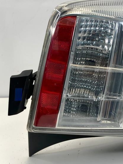 2010 2011 10 11 TOYOTA PRIUS REAR LEFT DRIVER TAIL LIGHT TAILLIGHT ASSEMBLY OEM