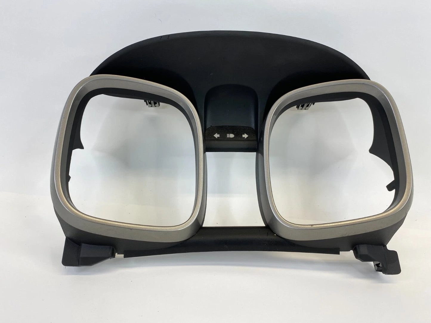 2013-2015 CHEVY MALIBU INSTRUMENT CLUSTER SPEEDOMETER TRIM BEZEL AKY87368 OEM