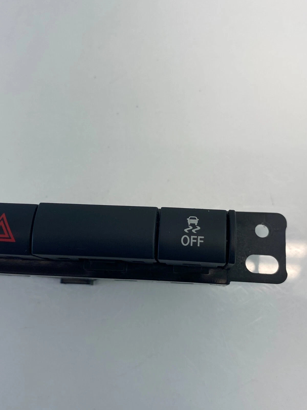 2012-2015 RAM CARGO VAN DASH EMERGENCY POWER HAZARD LIGHT LAMP CONTROL SWITCH