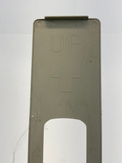 09-14 Nissan Maxima Front Right Side Seat Belt Height Adjuster Cover 76985-9N00A