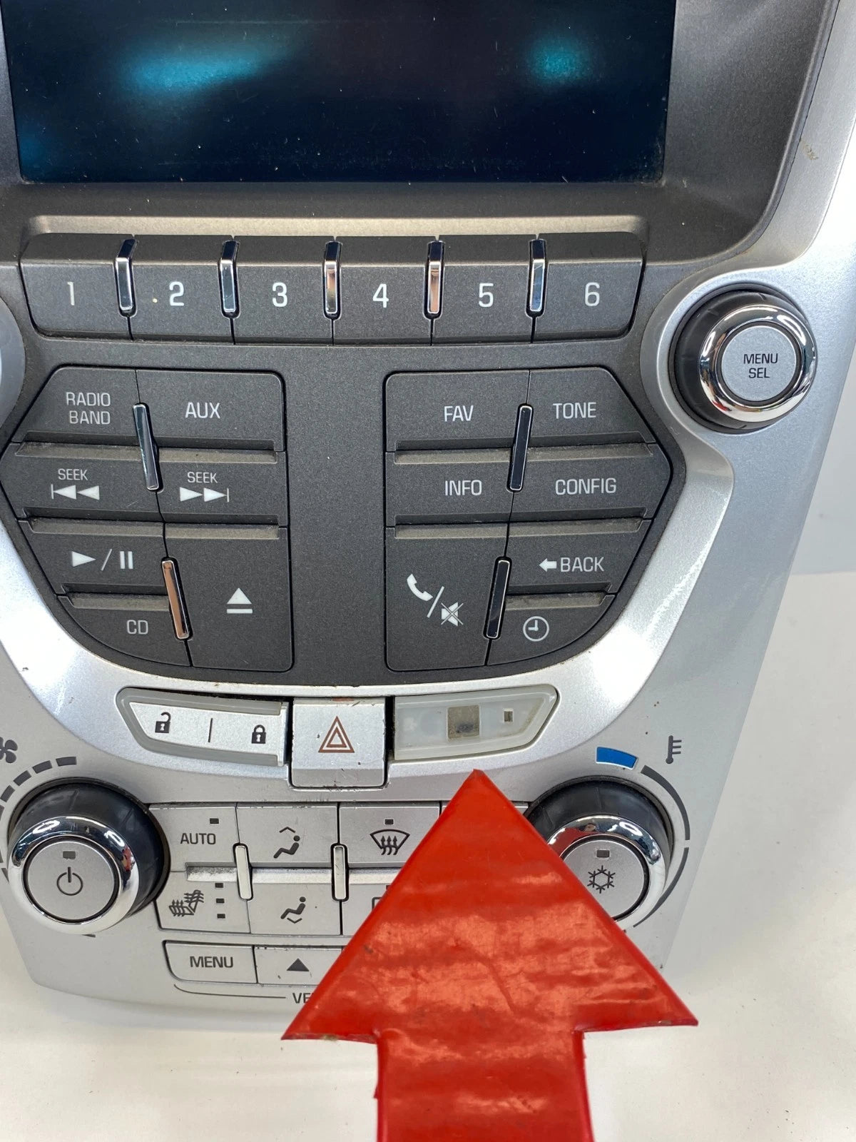 2010 2011 GMC TERRAIN RADIO FACE PLATE AC CLIMATE CONTROL SWITCH PANEL W/ SCREEN