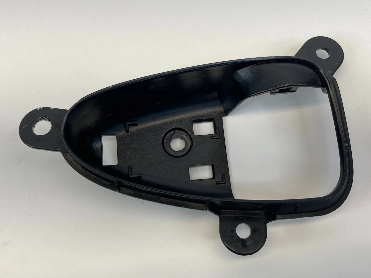 07-11 TOYOTA CAMRY REAR RIGHT SIDE INNER DOOR HANDLE COVER BEZEL 69297-06020 OEM
