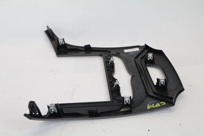 16-19 CHEVROLET CRUZE CENTER DASH RADIO BEZEL TRIM PANEL SURROUND OEM 84068492