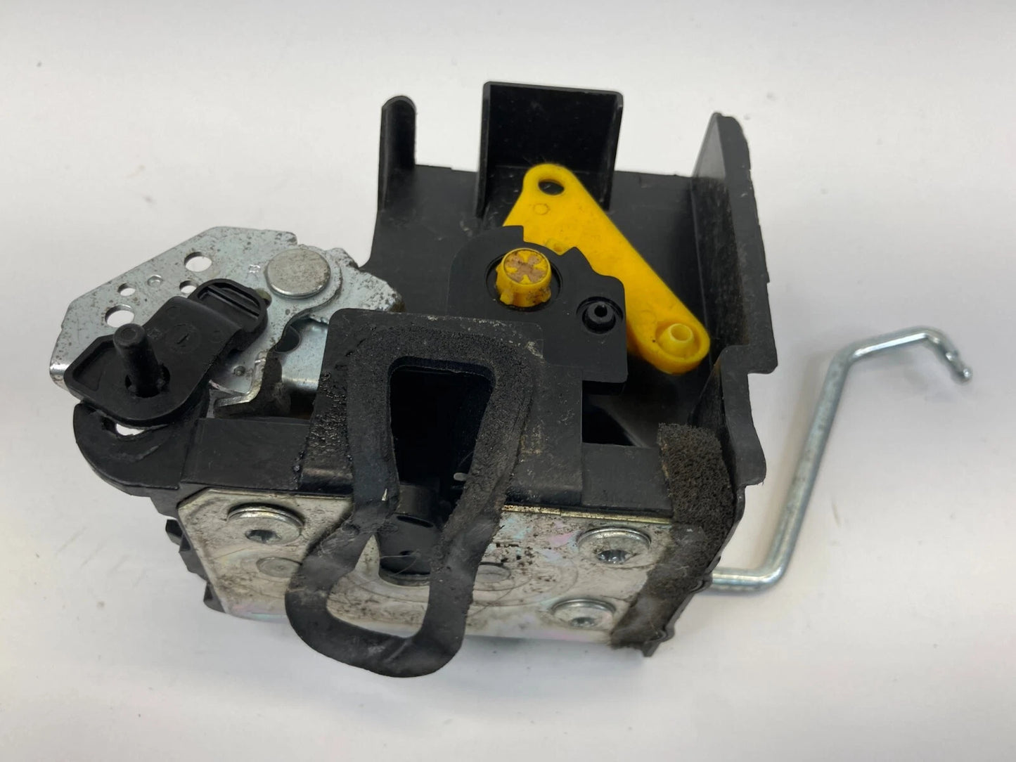 06 07 08 09 10 11 KIA RIO REAR RIGHT BACK SIDE DOOR LOCK LATCH ACTUATOR OEM