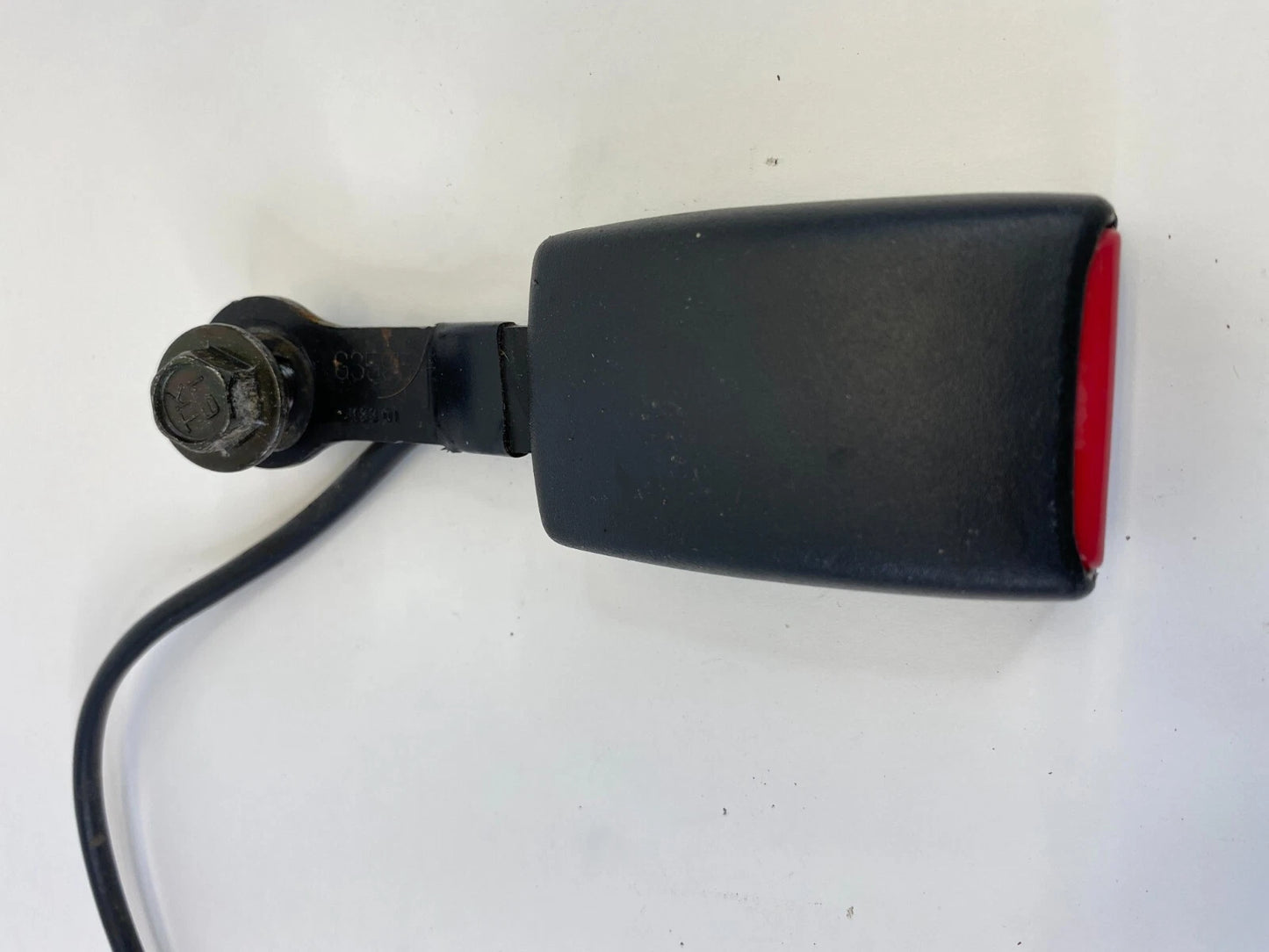 2001-2004 NISSAN PATHFINDER FRONT LEFT DRIVER SEAT BELT BUCKLE ASSEMBLY OEM
