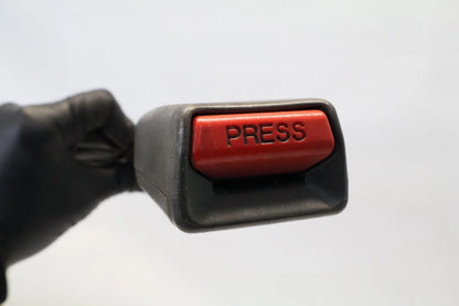 2006 HONDA RIDGELINE FRONT LEFT DRIVER SIDE SEAT BELT BUCKLE RECEPTACLE OEM