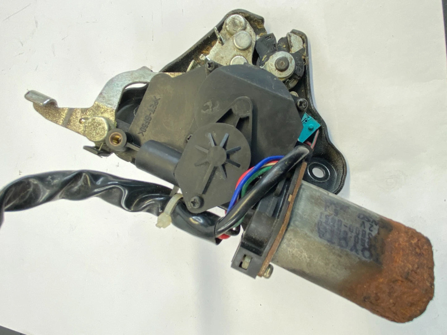 2007-2011 LEXUS GS350 REAR POWER TRUNK LOCK LATCH RELEASE ACTUATOR 64650-50020