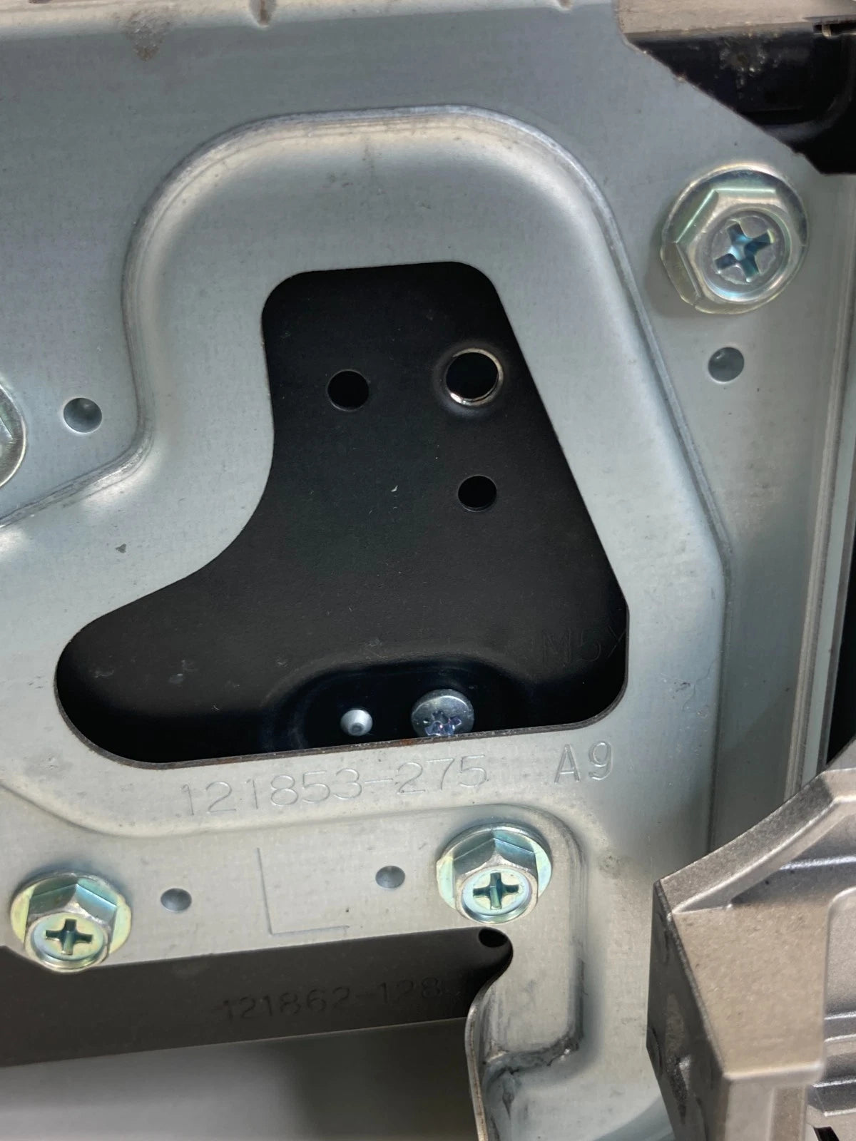 2009 2010 TOYOTA MATRIX RADIO AM/FM RECEIVER CD DISC PLAYER WMA MP3 86120-02710