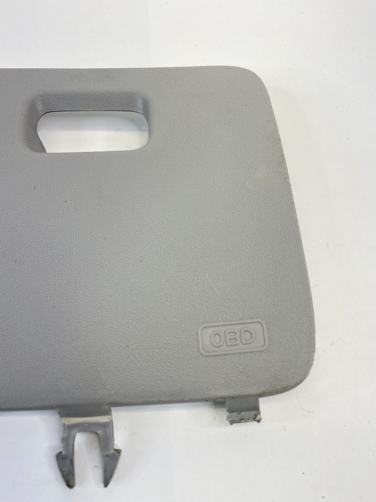 2006-2011 Hyundai Accent Sedan Fuse Box Door Lid Cover Trim Panel 847561E100 OEM