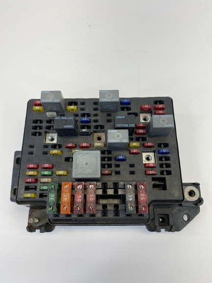 1998-2004 Chevrolet S10 2.2 Manual Trans Engine Fuse Box Junction Block OEM