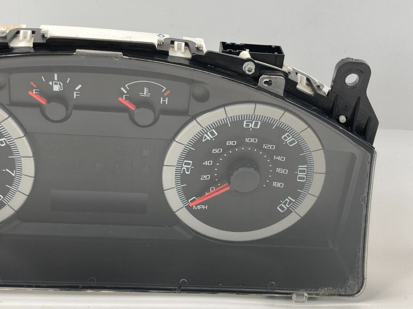 09 Ford Escape Instrument Cluster Speedometer Gauges 208K Miles 9L8T-10849-GB