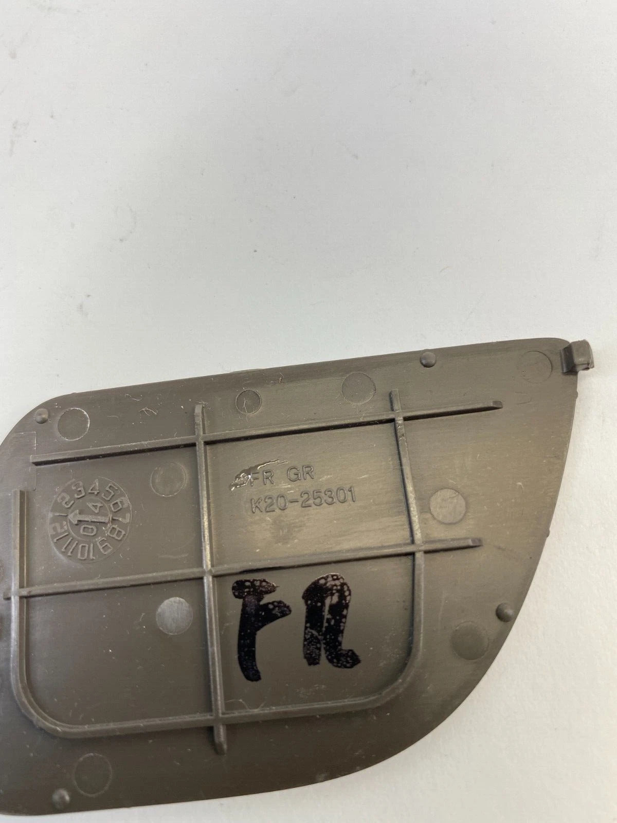 03-07 HONDA ACCORD FRONT RIGHT INNER DOOR HANDLE PANEL SCREW COVER K20-25301 OEM