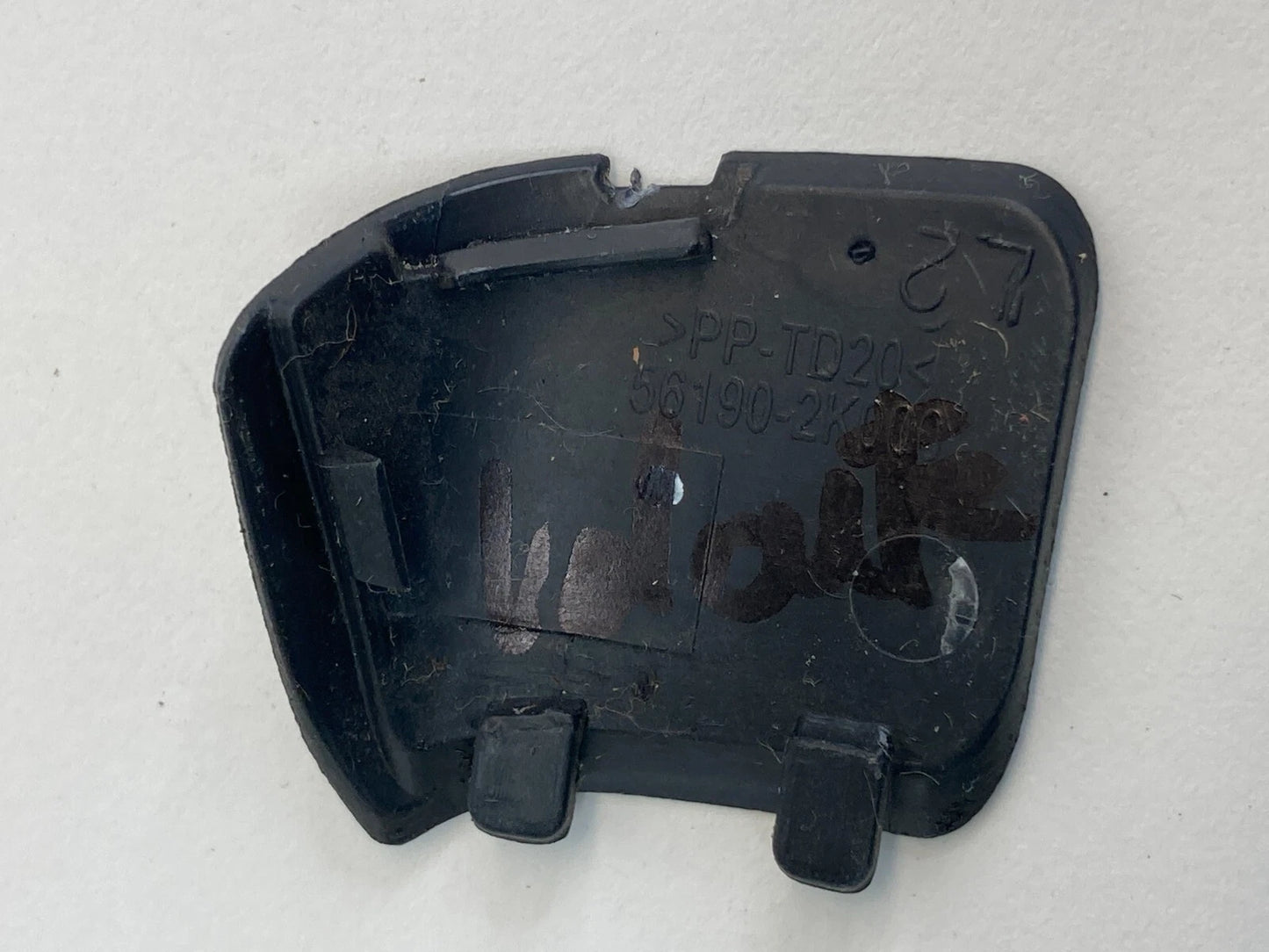 2010 2011 KIA SOUL LEFT SIDE STEERING COLUMN COVER TRIM CAP 56190-2K000 OEM