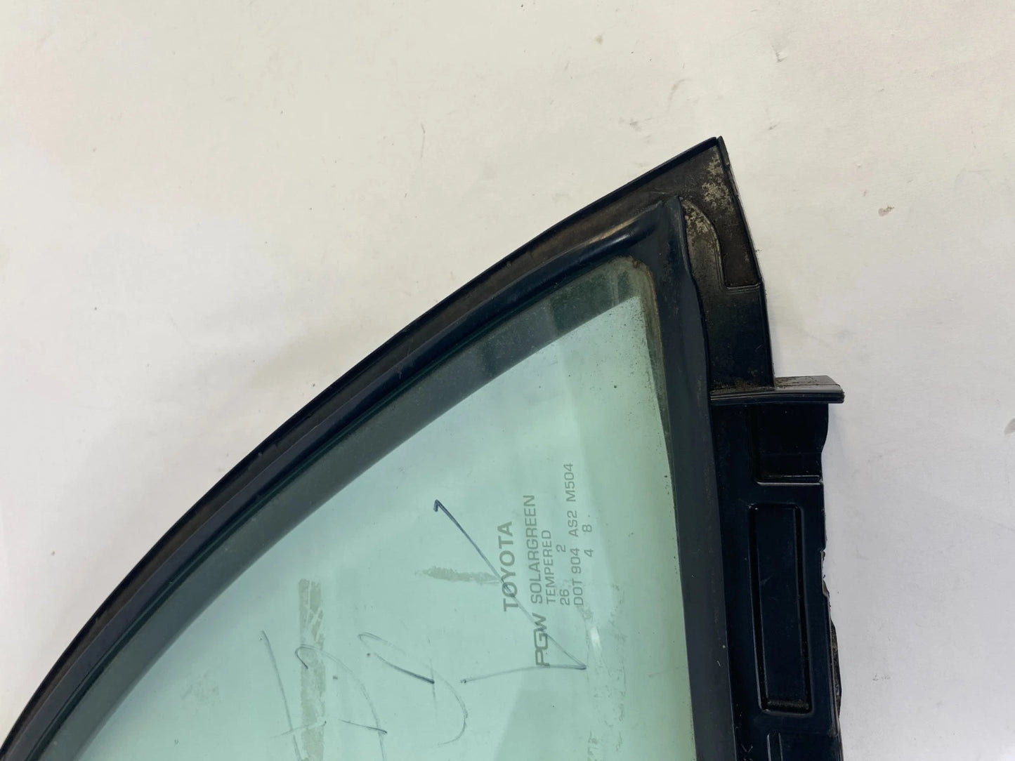 09-13 TOYOTA COROLLA REAR LEFT WINDOW VENT QUARTER GLASS FIXED OEM 68189-02120