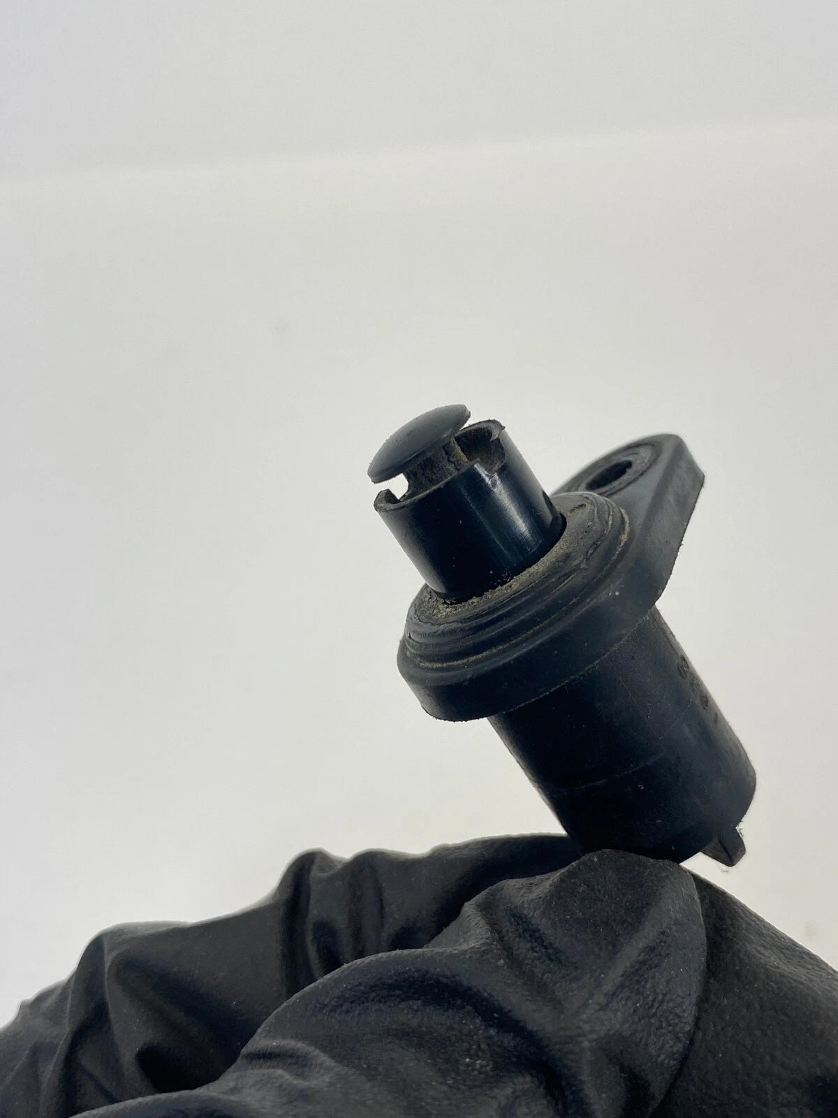 2001-2005 CHRYSLER PT CRUISER REAR LEFT DOOR AJAR JAMB BUTTON SWITCH OEM