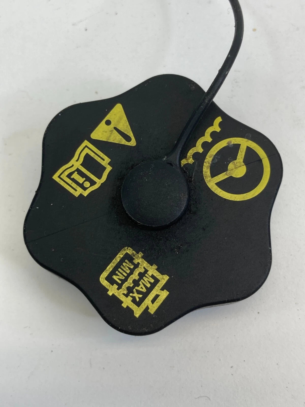 2001-2007 FORD ESCAPE POWER STEERING FLUID RESERVOIR BOTTLE TANK CAP COVER OEM