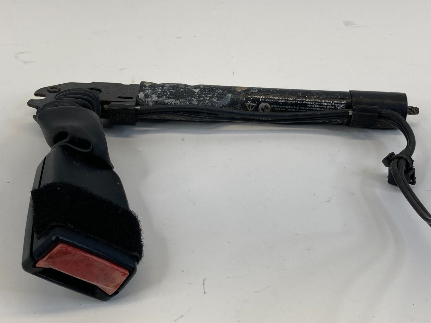 2007 2008 BMW 328xi 07-13 328i Front Right Side Seat Belt Buckle Assembly