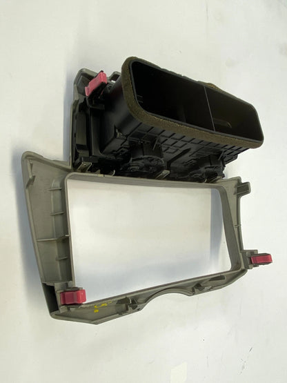 2009-2011 TOYOTA YARIS CENTER DASH RADIO BEZEL TRIM W/ AIR VENTS OEM 55405-52580