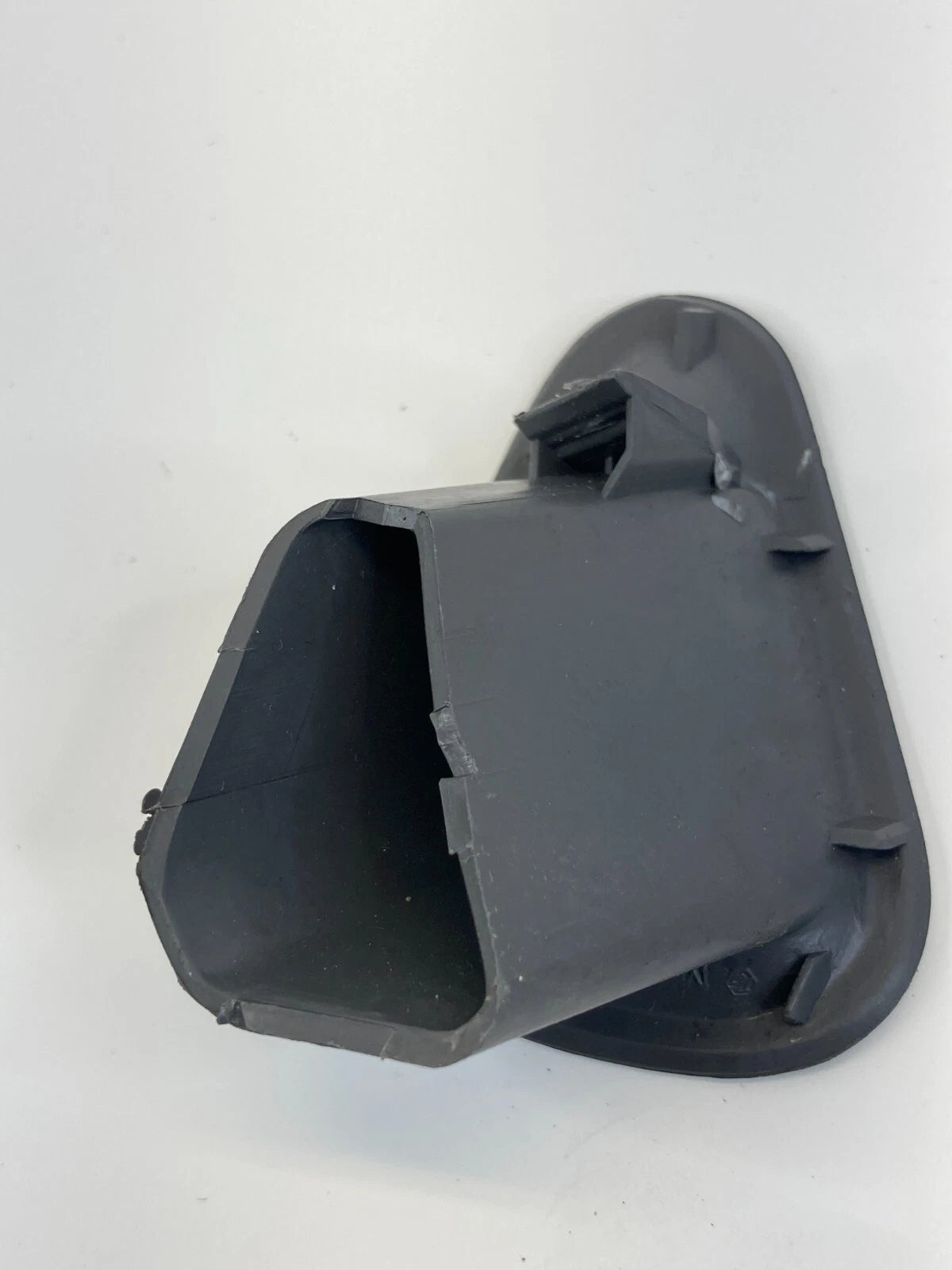 2004-2010 TOYOTA SIENNA FRONT LEFT SIDE DASH DEFROSTER GRILLE DEFOGGER OUTLET