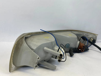 00-06 CHEVY TAHOE SUBURBAN RIGHT RH FOG TURN SIGNAL MARKER LIGHT PARK LAMP OEM