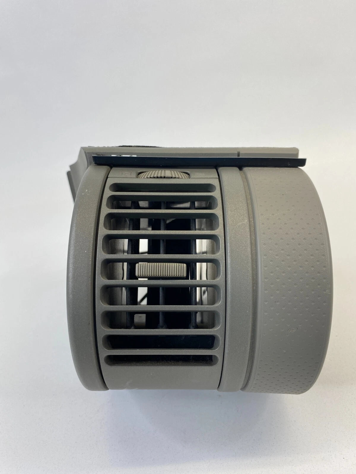 03 04 INFINITI G35 LEFT SIDE DASH AC AIR VENT GRILLE DUCT OUTLET E577-5112-500
