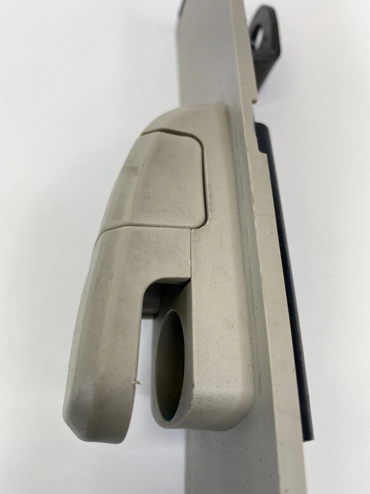 2006-2012 FORD FUSION 4-DR FRONT LEFT DRIVER SEAT BELT HEIGHT ADJUSTER TRIM OEM