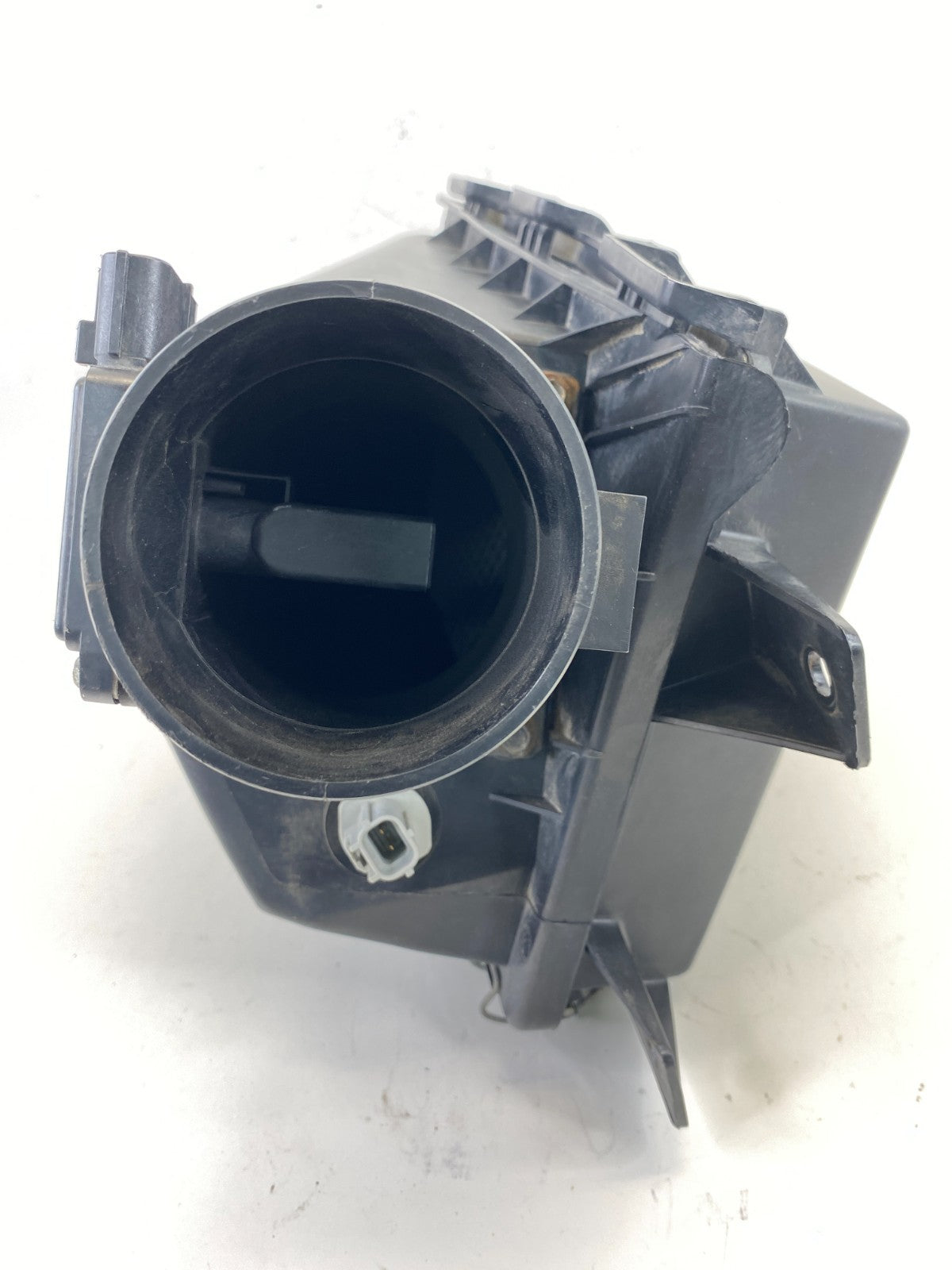 2000 2001 2002 Lincoln Town Car Air Intake Cleaner Box Housing Filter OEM