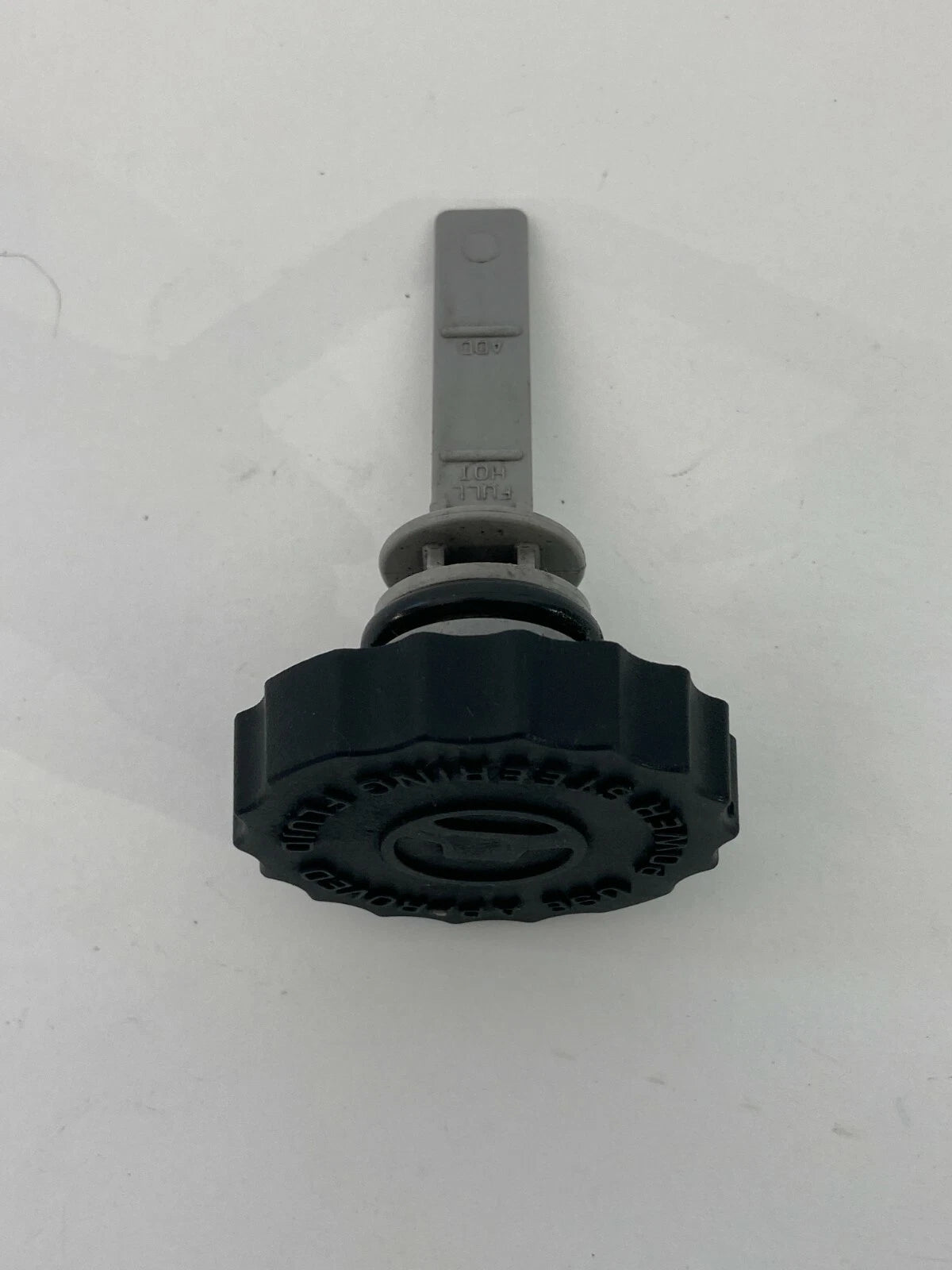 2005 CHRYSLER 300 3.5 SEDAN POWER STEERING FLUID RESERVOIR FILLER CAP LID BLACK