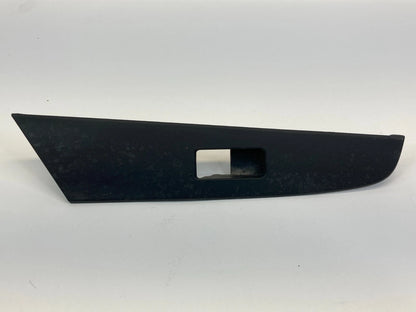 04-09 MAZDA 3 MAZDA3 SEDAN REAR LEFT DOOR WINDOW SWITCH BEZEL TRIM B32H-5581J