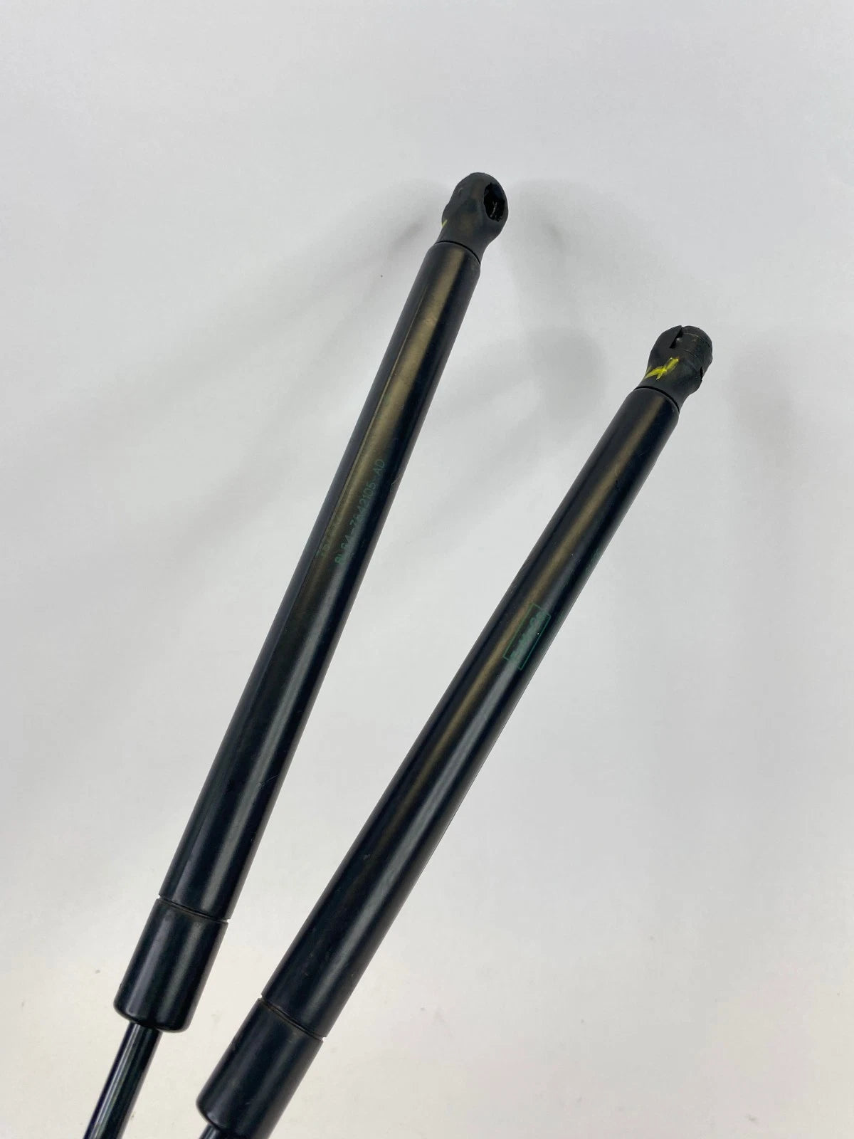 2008-2012 FORD ESCAPE REAR WINDOW LIFT SUPPORTS REAR OEM FACTORY 8L84-7842104-AD
